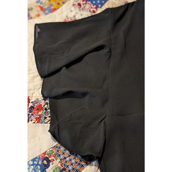 T Tahari Black Flutter Sleeve Smock Neck Tie Front Blouse Womens Sz L - Picture 8 of 12